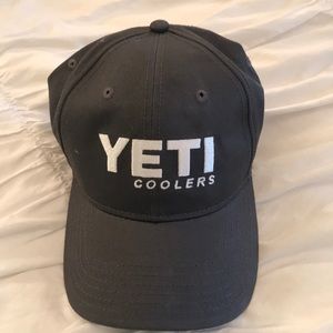 Yeti grey hat